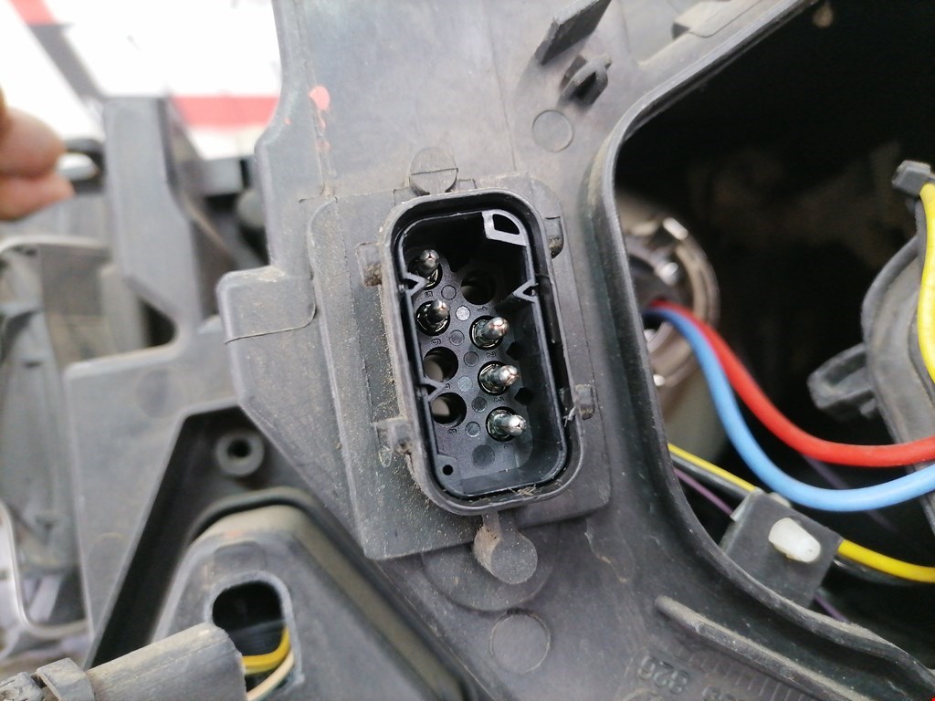 Б/У Фара 63123418418 правая BMW X3. Состояние - Хорошее, BMW, Номер: 63123418418