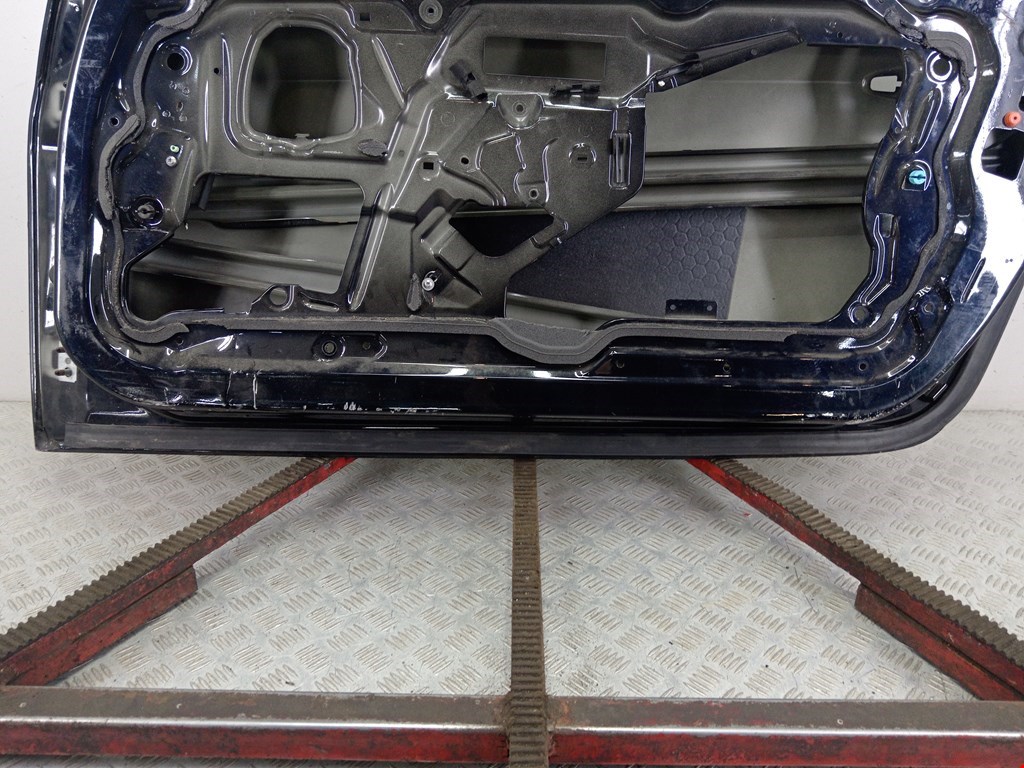 Б/У Дверь 41517200570 передняя правая BMW 3. Состояние - Хорошее, BMW, Номер: 41517200570