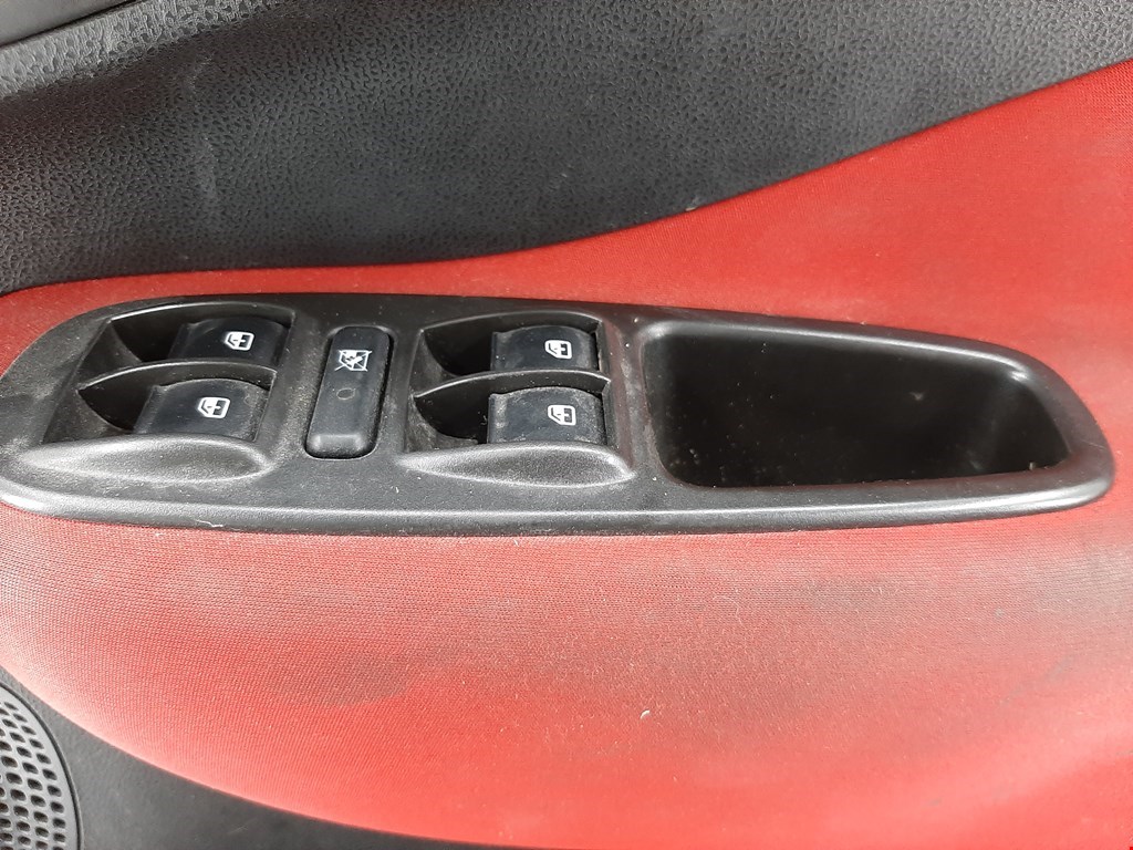 Б/У Дверь передняя правая. Состояние - Хорошее, Fiat/Alfa/Lancia, Номер: 52096066