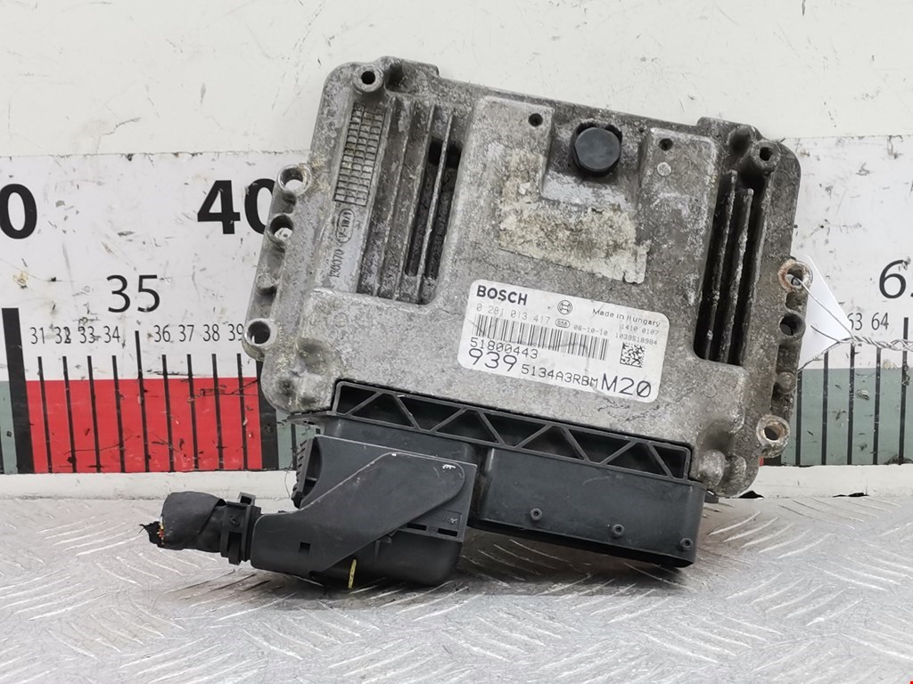 Б/У Блок управления двигателем. Состояние - Хорошее, Fiat/Alfa/Lancia, Номер: 51800443