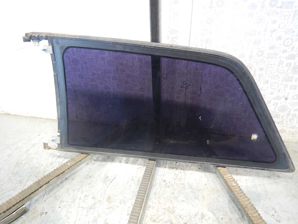 Стекло кузовное глухое правое AUDI A3 8L 1996-2003