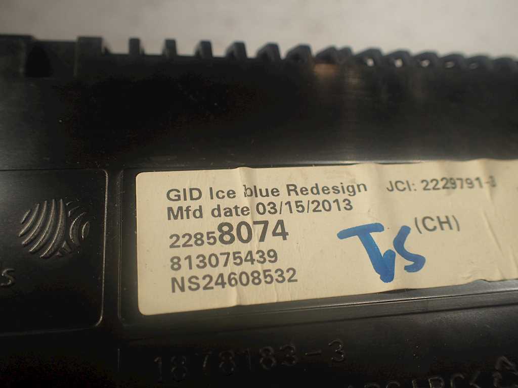 Дисплей информационный (компьютера) CHEVROLET Cruze 2009-2015