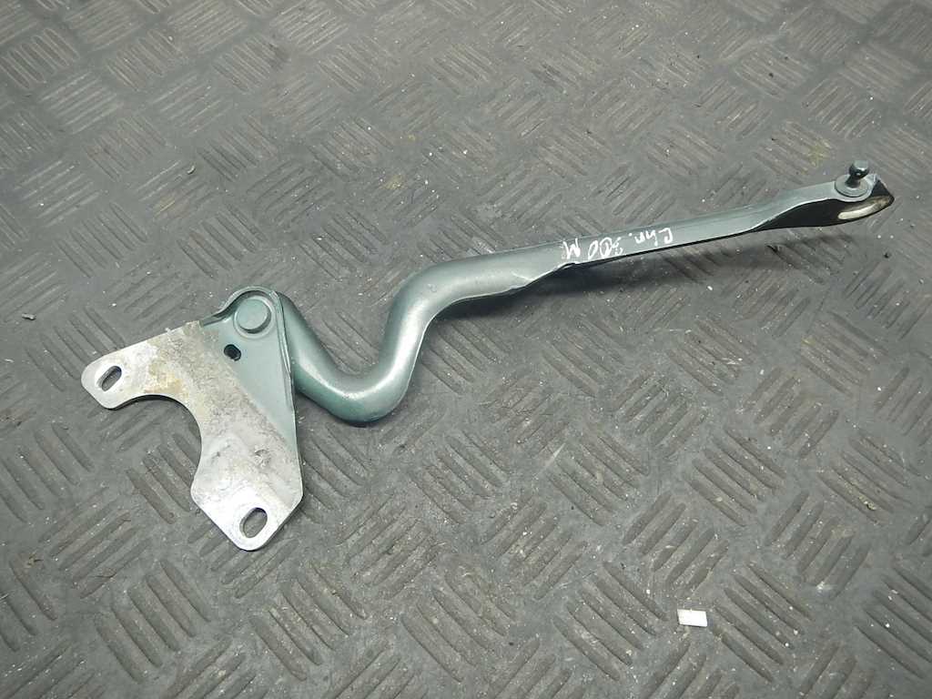 Петля капота левая/правая CHRYSLER 300 M 300M 1998-2004