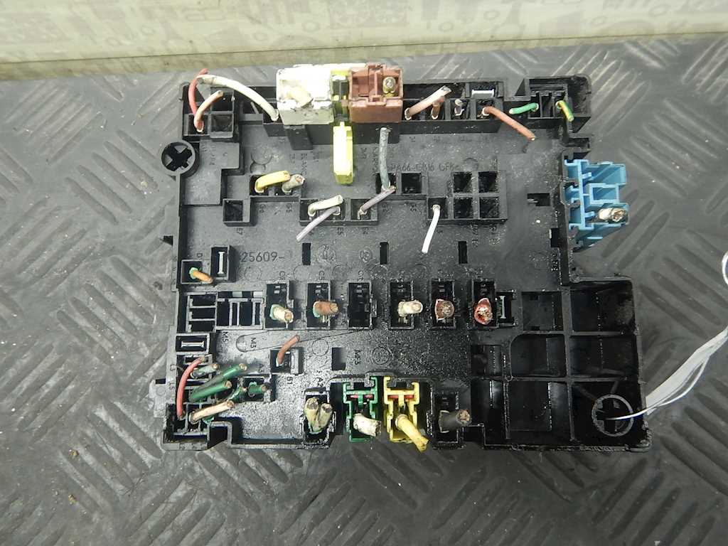 Датчик уровня в бачок омывателя CITROEN Xsara Picasso 1999-2012