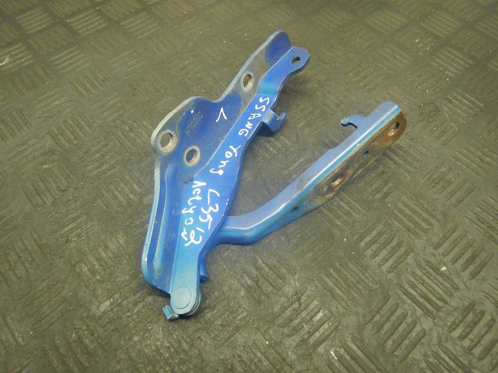 Петля капота левая/правая SSANG YONG Actyon 2005-2014