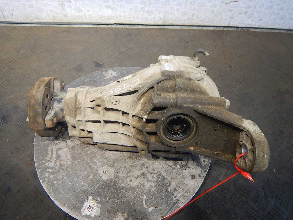 Муфта кардана Mercedes R-Class (W251) (2005-2017)