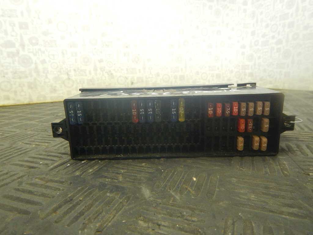 Датчик уровня в бачок омывателя SKODA Fabia MK2 5J 2007-2014