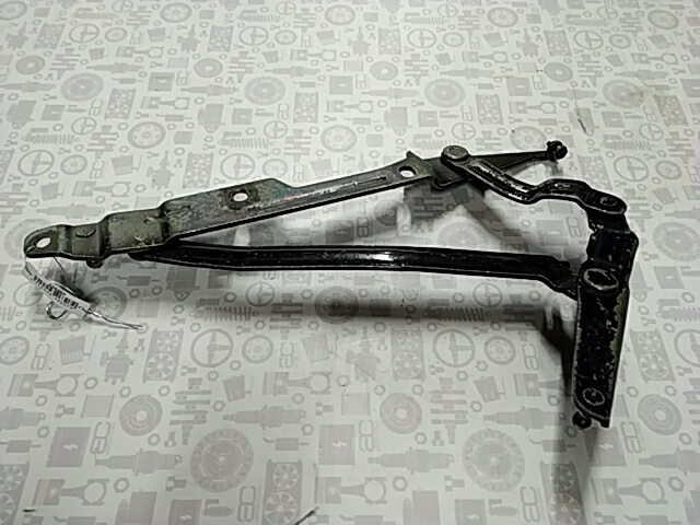 Петля крышки (двери) багажника Audi A8 D2 (1994-2002)