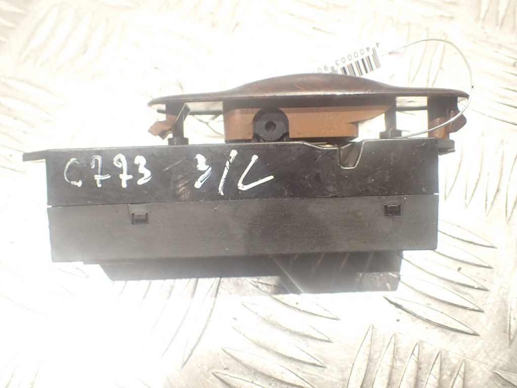 Кнопка стеклоподъемника Mitsubishi Pajero Sport 1 (1998-2008)