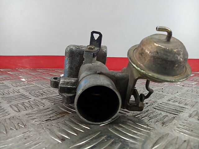 Заслонка дроссельная электрическая TOYOTA Yaris 1999-2005