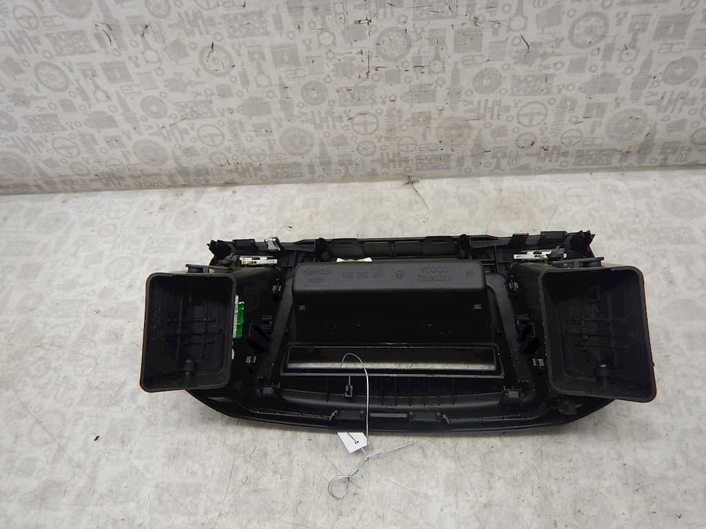 Дефлектор воздушный OPEL Insignia 2008-2017