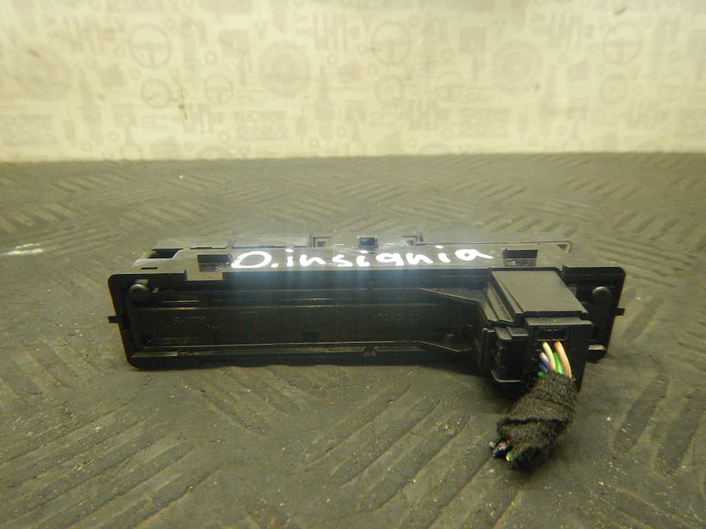 Кнопка аварийной сигнализации (аварийки) OPEL Insignia 2008-2017