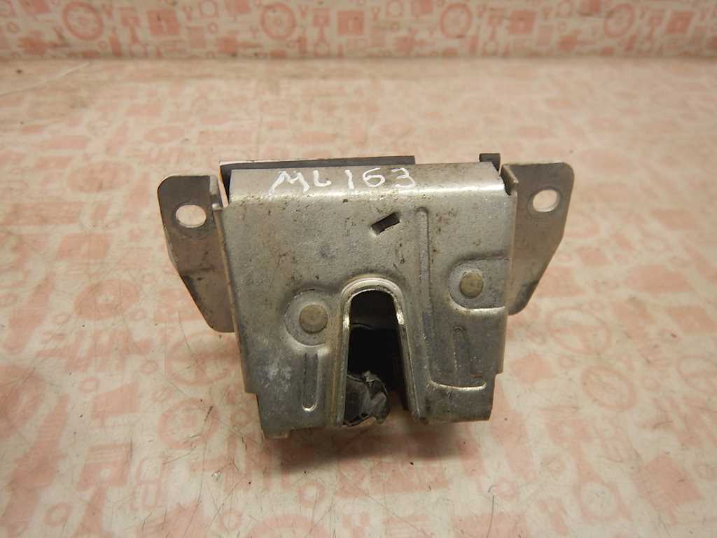 Замок багажника (крышки двери) MERCEDES-BENZ M-Class W163 ML 1997-2005