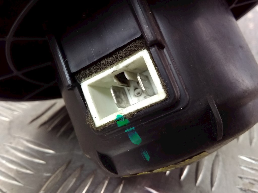 Моторчик (мотор) отопителя салона OPEL Antara 2006-2015