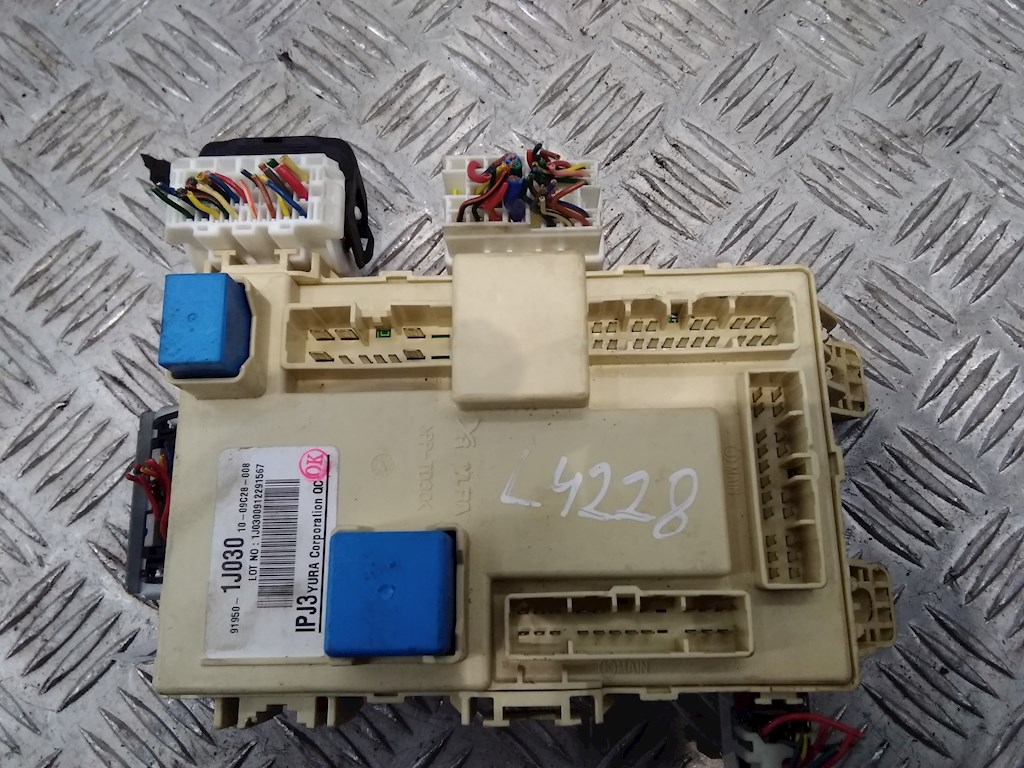 Датчик уровня в бачок омывателя HYUNDAI i20 l 2008-2014