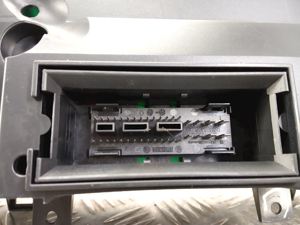 Панель приборов (щиток) VOLKSWAGEN Eos 2006-2015