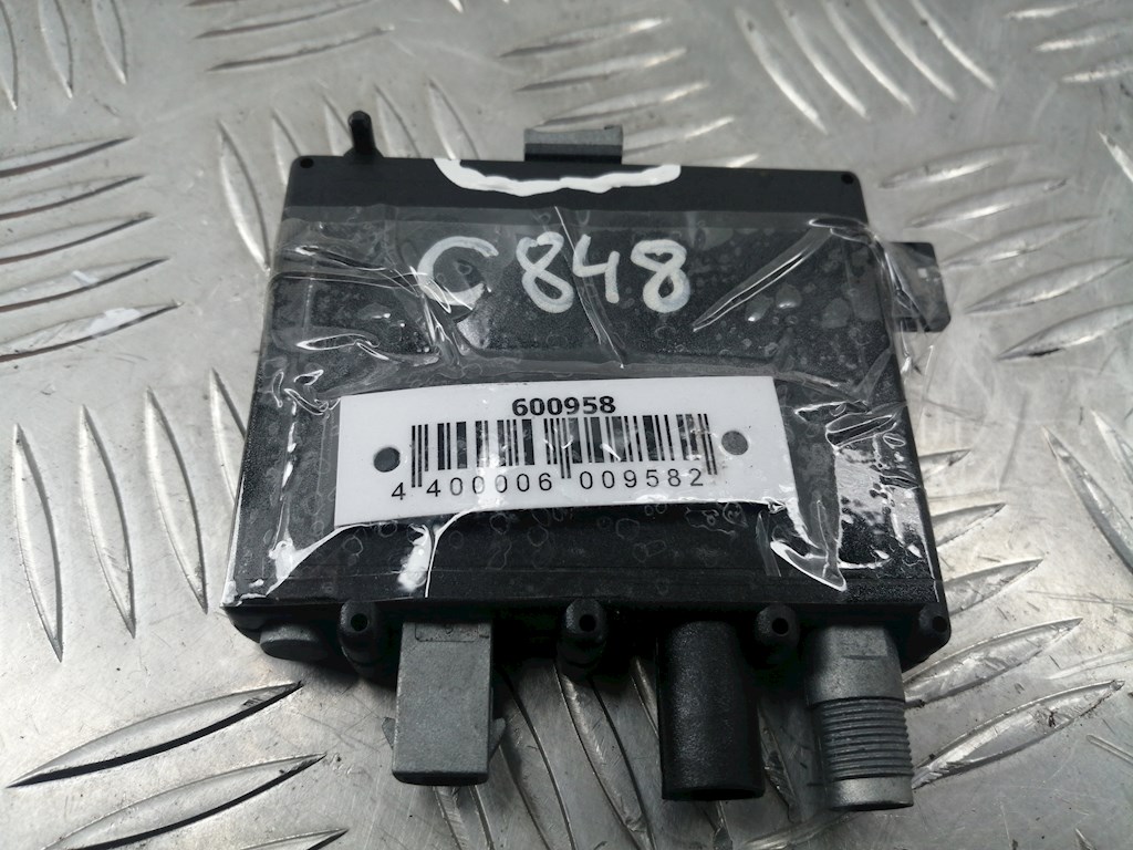 Усилитель антенны BMW X5 E53 1999-2006