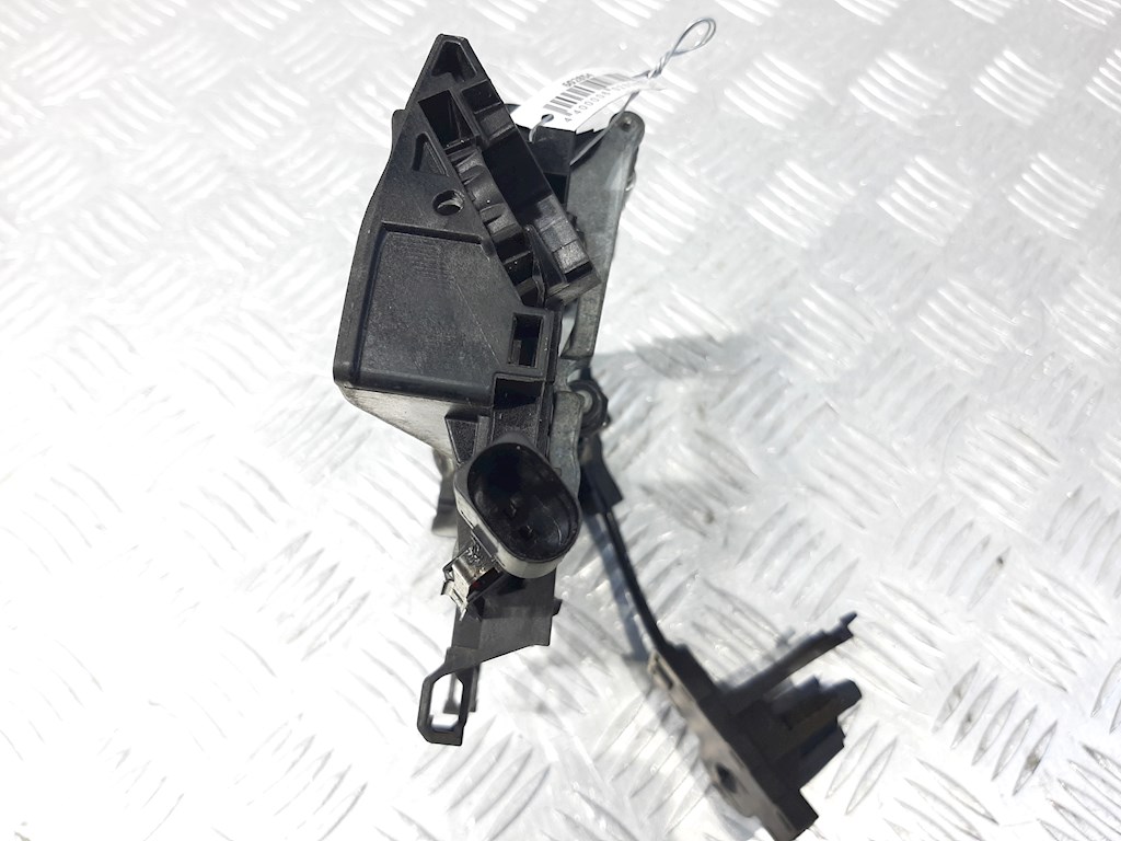 Кронштейн ручки AUDI A8 D3 2003-2010