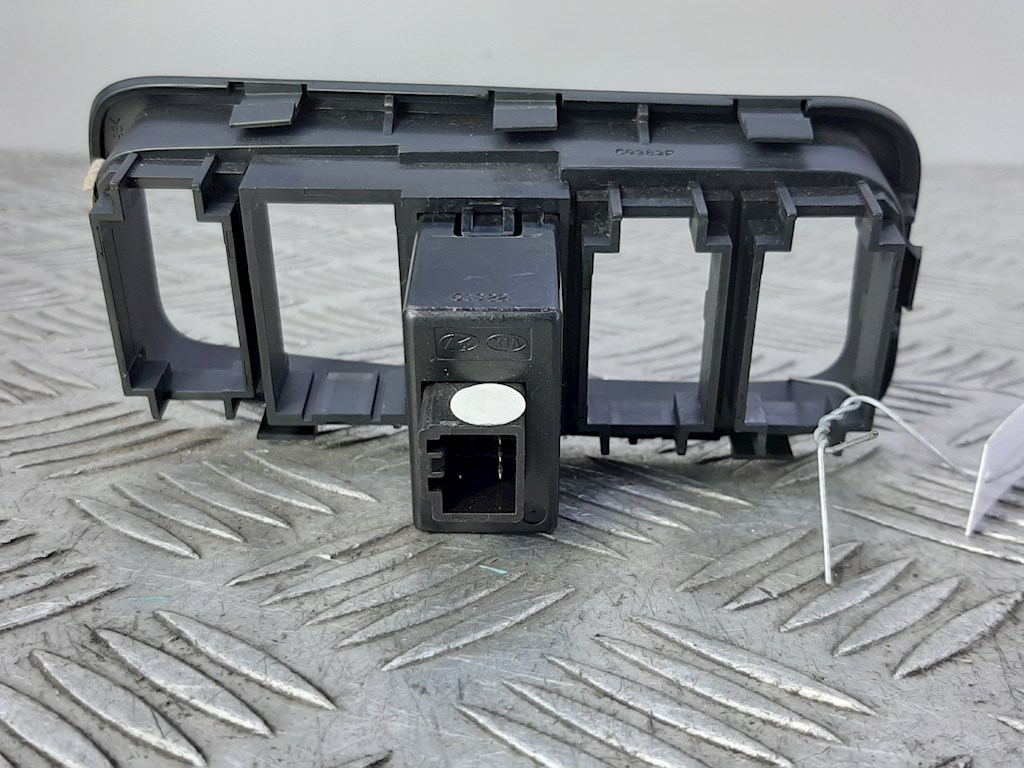 Кнопка корректора фар KIA Magentis 2006-2010