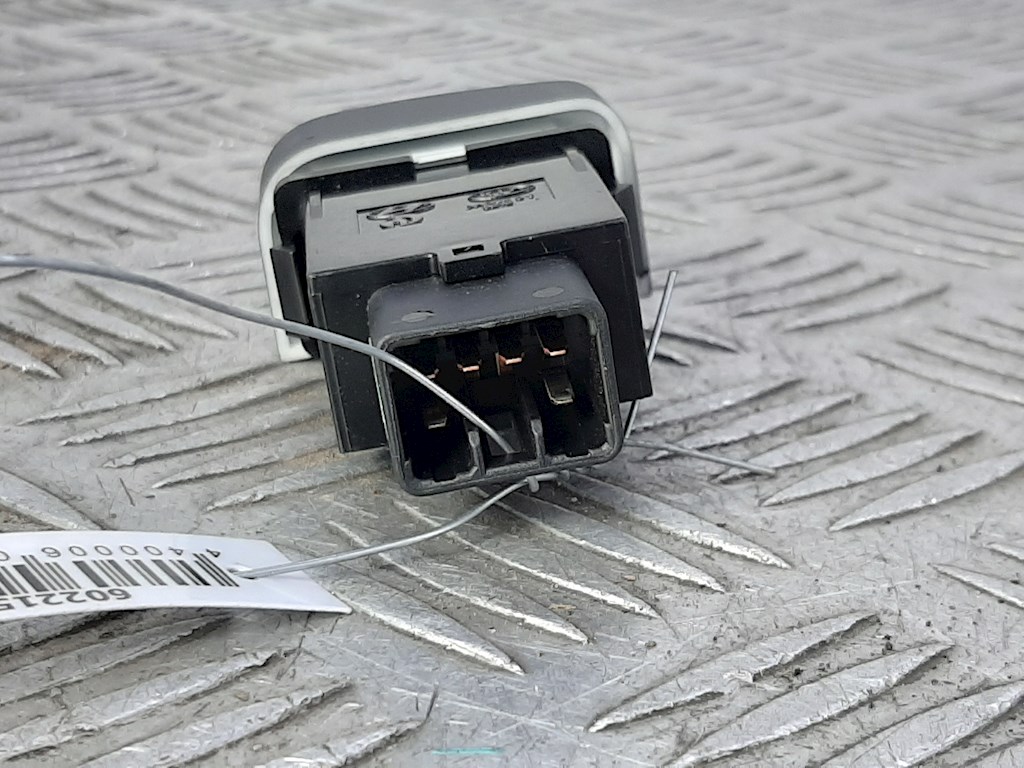 Кнопка антипробуксовочной системы KIA Magentis 2006-2010