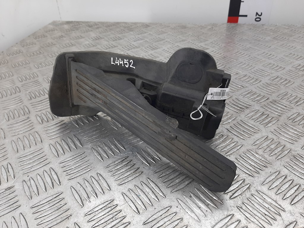 Педаль газа SKODA Superb 2008-2015