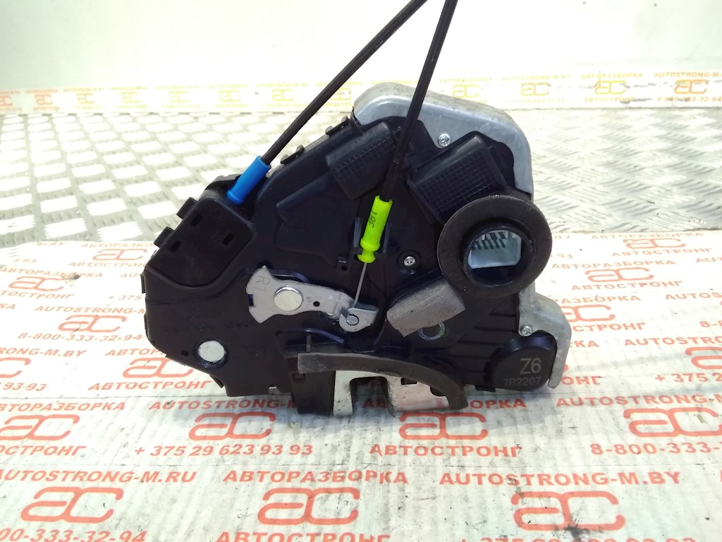 Замок двери передней правой TOYOTA Avensis 2003-2008