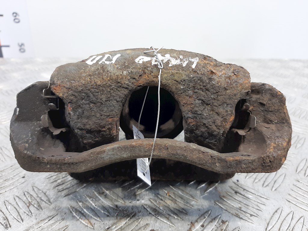 Суппорт передний правый KIA Venga 2010-2018