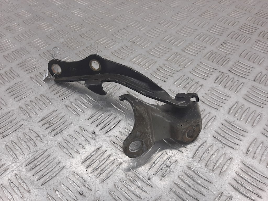 Петля капота левая/правая KIA Magentis 2006-2010