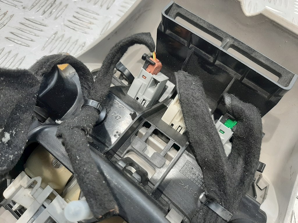 Плафон салонный (салона фонарь) PEUGEOT 807 2002-2014