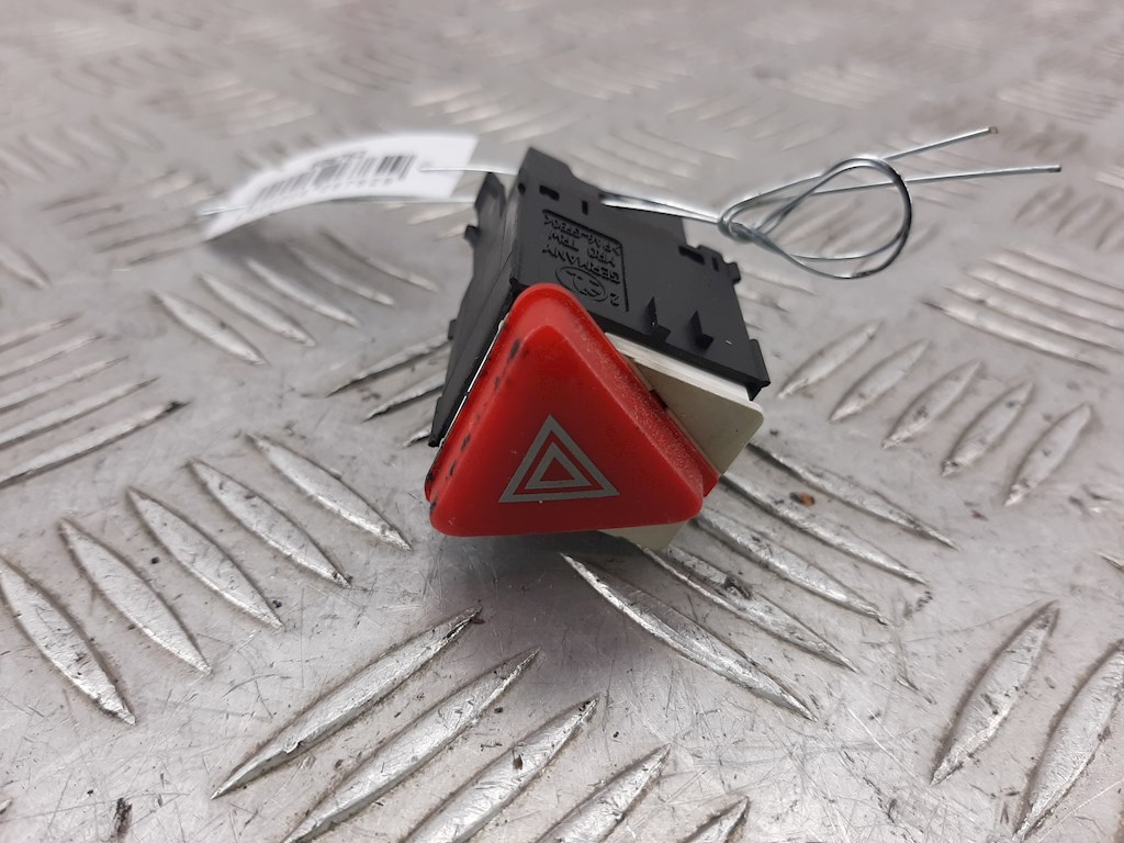 Кнопка аварийной сигнализации (аварийки) SKODA Fabia MK1 1999-2006