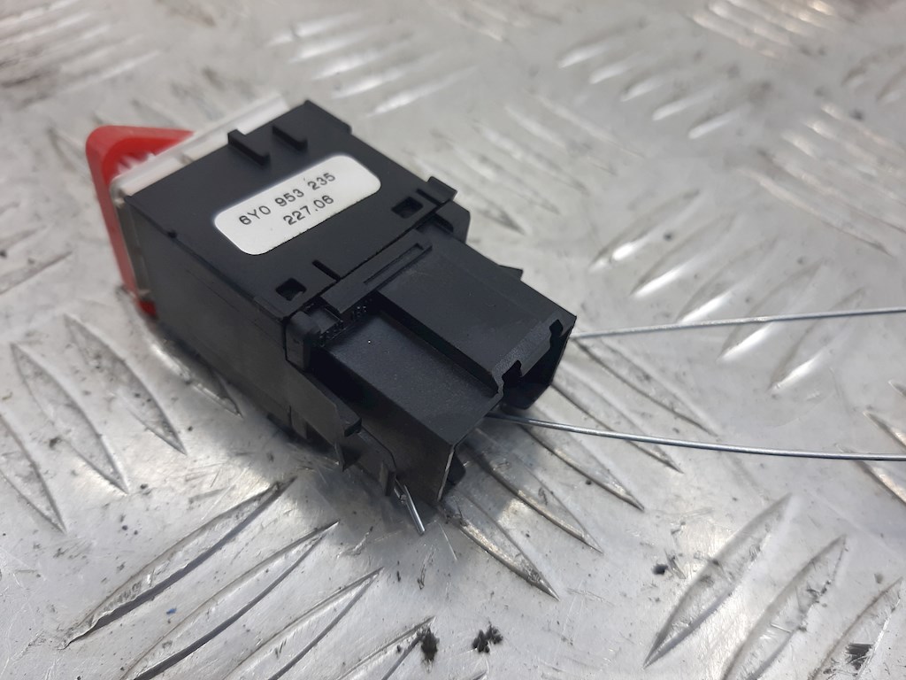 Кнопка аварийной сигнализации (аварийки) SKODA Fabia MK1 1999-2006