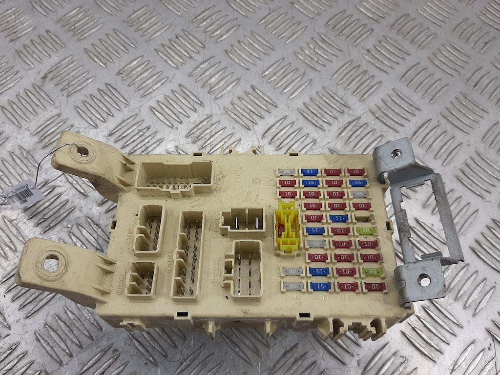 Датчик уровня в бачок омывателя KIA Venga 2010-2018