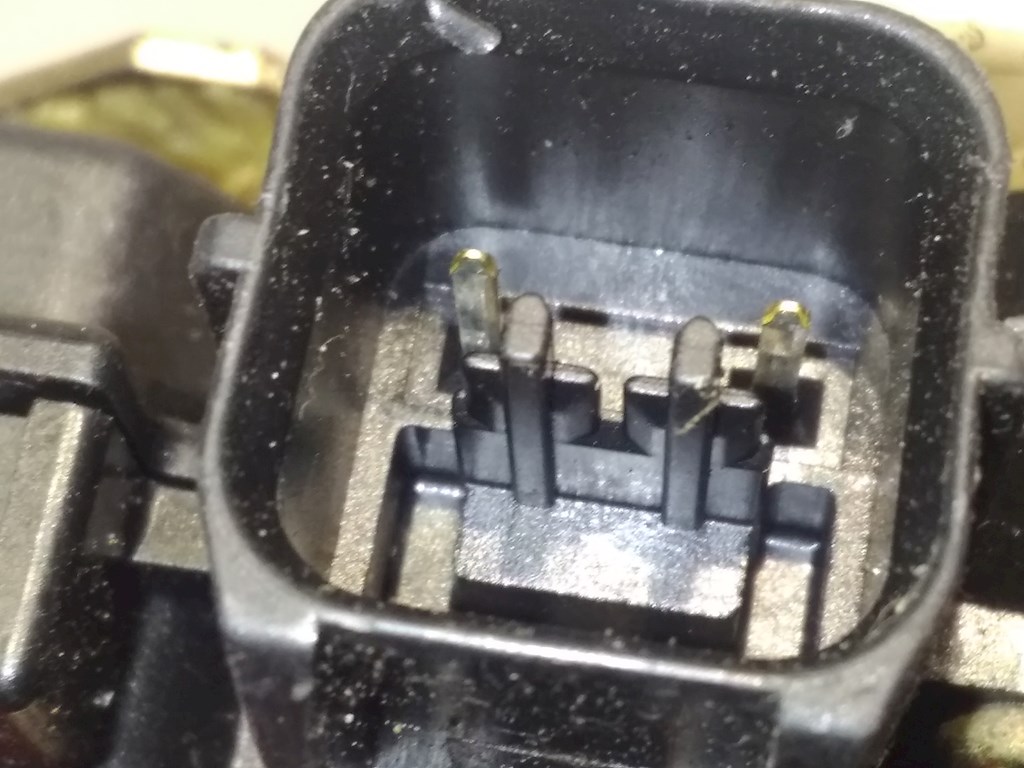 Замок двери задней правой MITSUBISHI Colt Z3 2003-2012