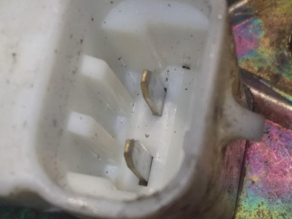 Замок двери задней левой CHEVROLET Tahoe II 2000-2006