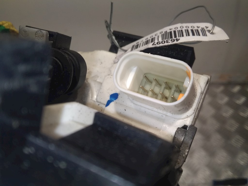 Замок двери задней правой MERCEDES-BENZ C-Class C-klasse W204 2007-2015