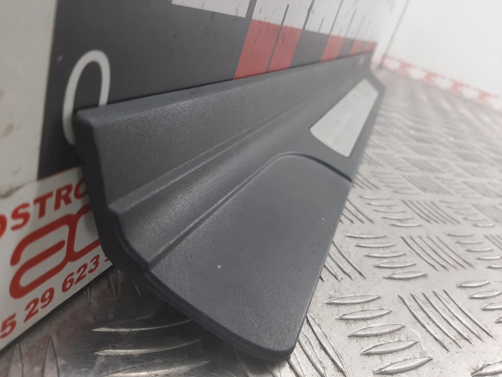 Накладка порога (внутренняя) BMW 3er E46 1998-2006