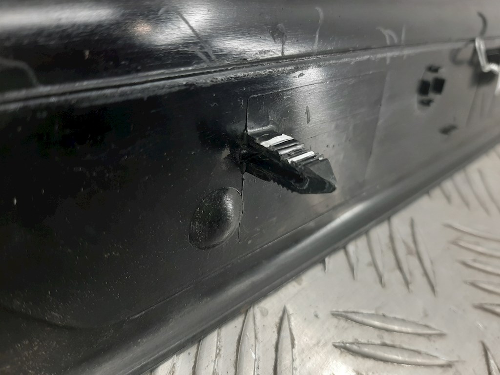 Накладка порога (внутренняя) BMW 3er E46 1998-2006