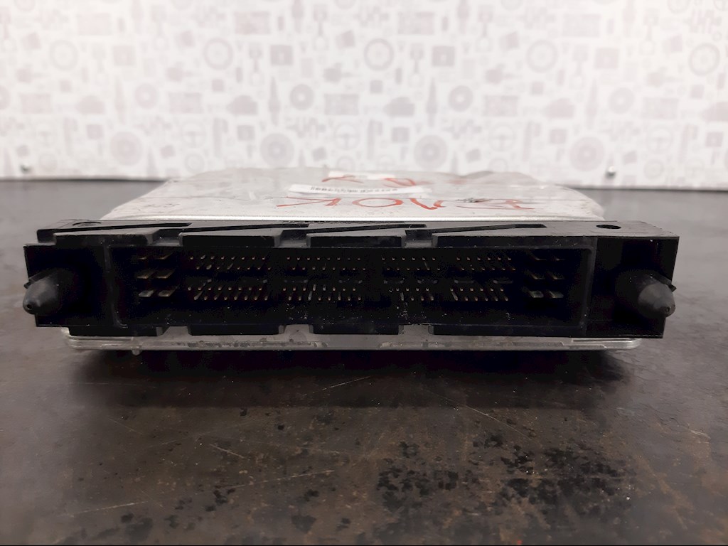 Блок управления двигателя (ЭБУ) VOLVO V70 II 2000-2007