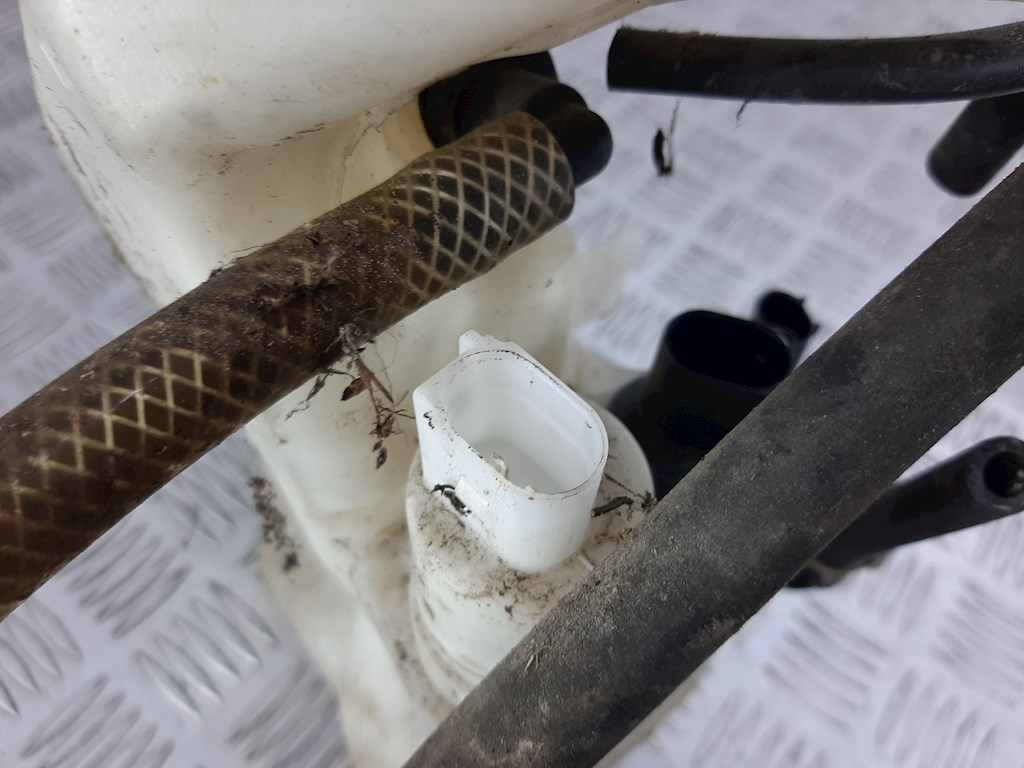 Бачок омывателя MERCEDES-BENZ CLS-Class C219 2004-2010