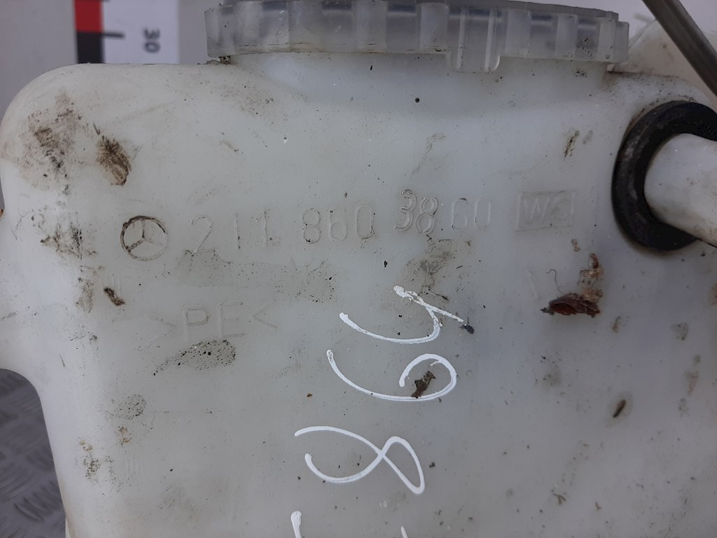 Бачок омывателя MERCEDES-BENZ CLS-Class C219 2004-2010