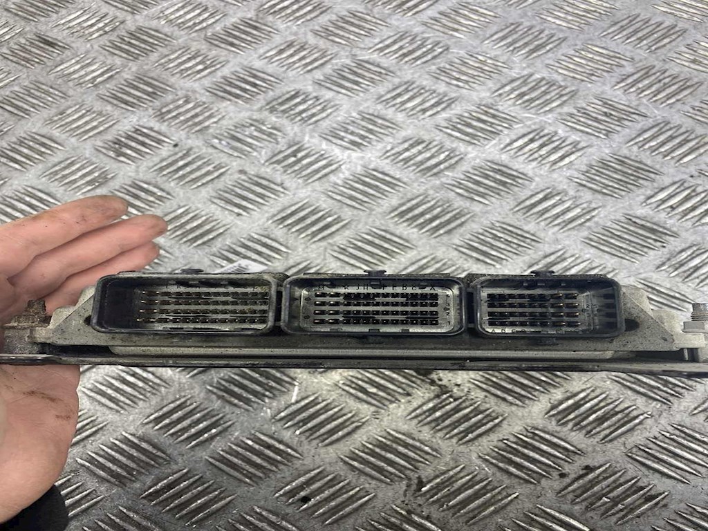 Блок управления двигателя (ЭБУ) RENAULT Laguna 2007-2015