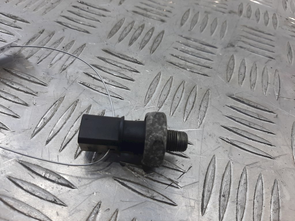 Датчик давления масла NISSAN Note E11 2005-2014