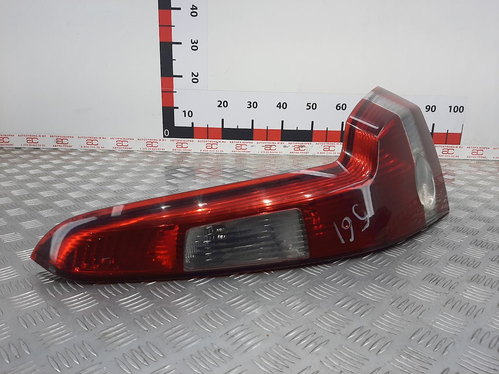 Фонарь задний правый VOLVO V50 I 2004-2012