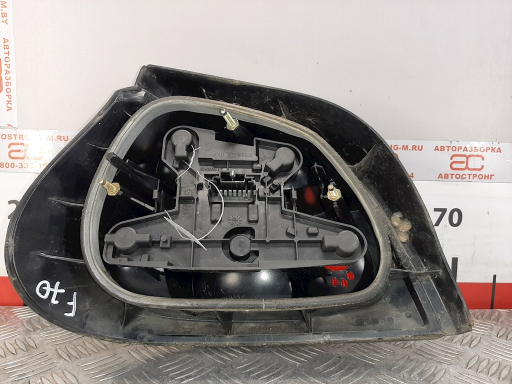 Фонарь задний правый RENAULT Megane I 1996-2002