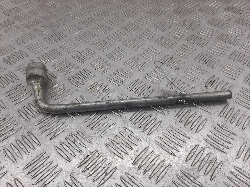 Ключ балонный HYUNDAI Getz 2002-2011