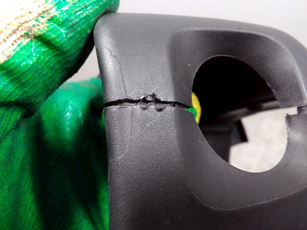 Кожух рулевой колонки VOLVO V50 I 2004-2012