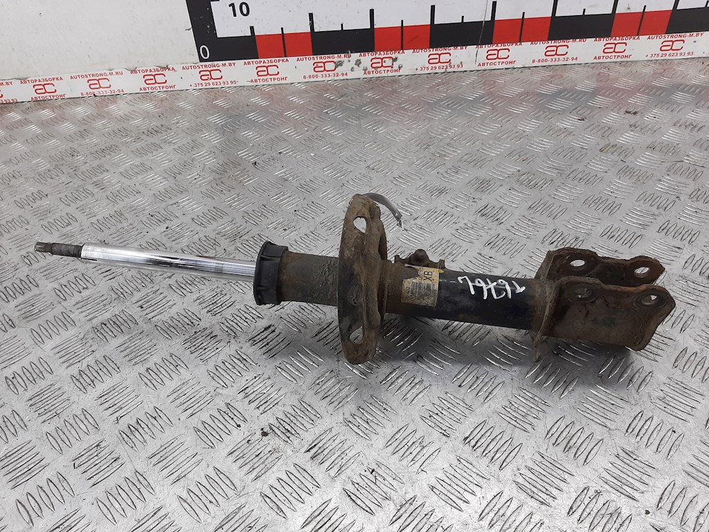 Амортизатор передний левый OPEL Corsa C 2000-2006