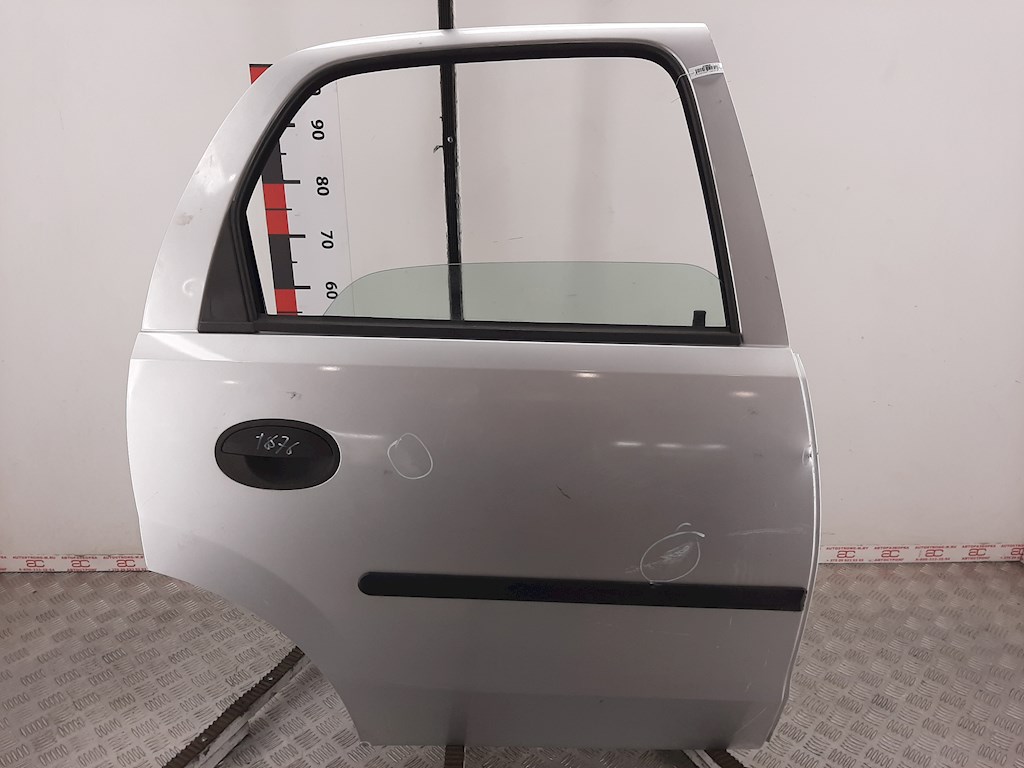 Дверь задняя правая OPEL Corsa C 2000-2006
