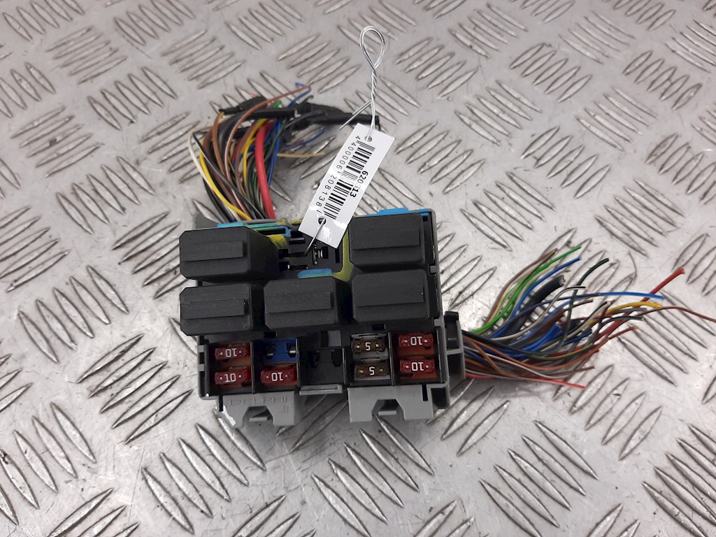 Блок реле OPEL Corsa C 2000-2006