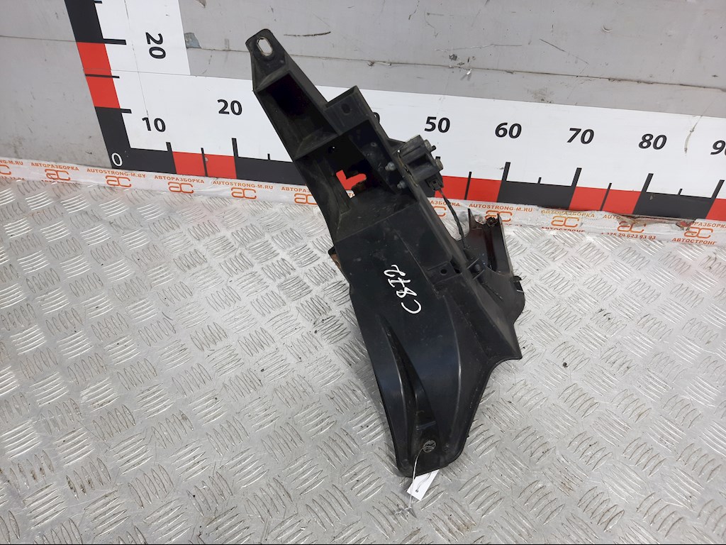 Кронштейн переднего бампера правый BMW X5 E70 2007-2013